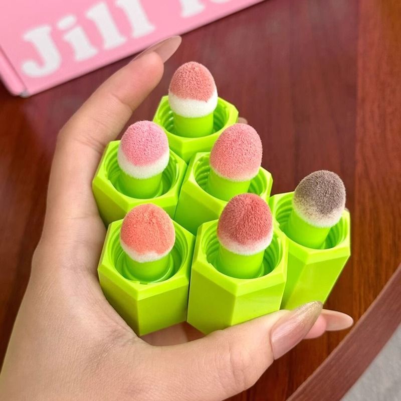 Jill Leen Crayon Shin-chan Liquid Blush Limited Edition