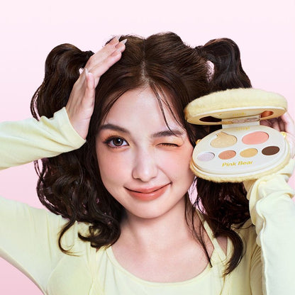 Pink Bear x Chiikawa Eyeshadow Palette