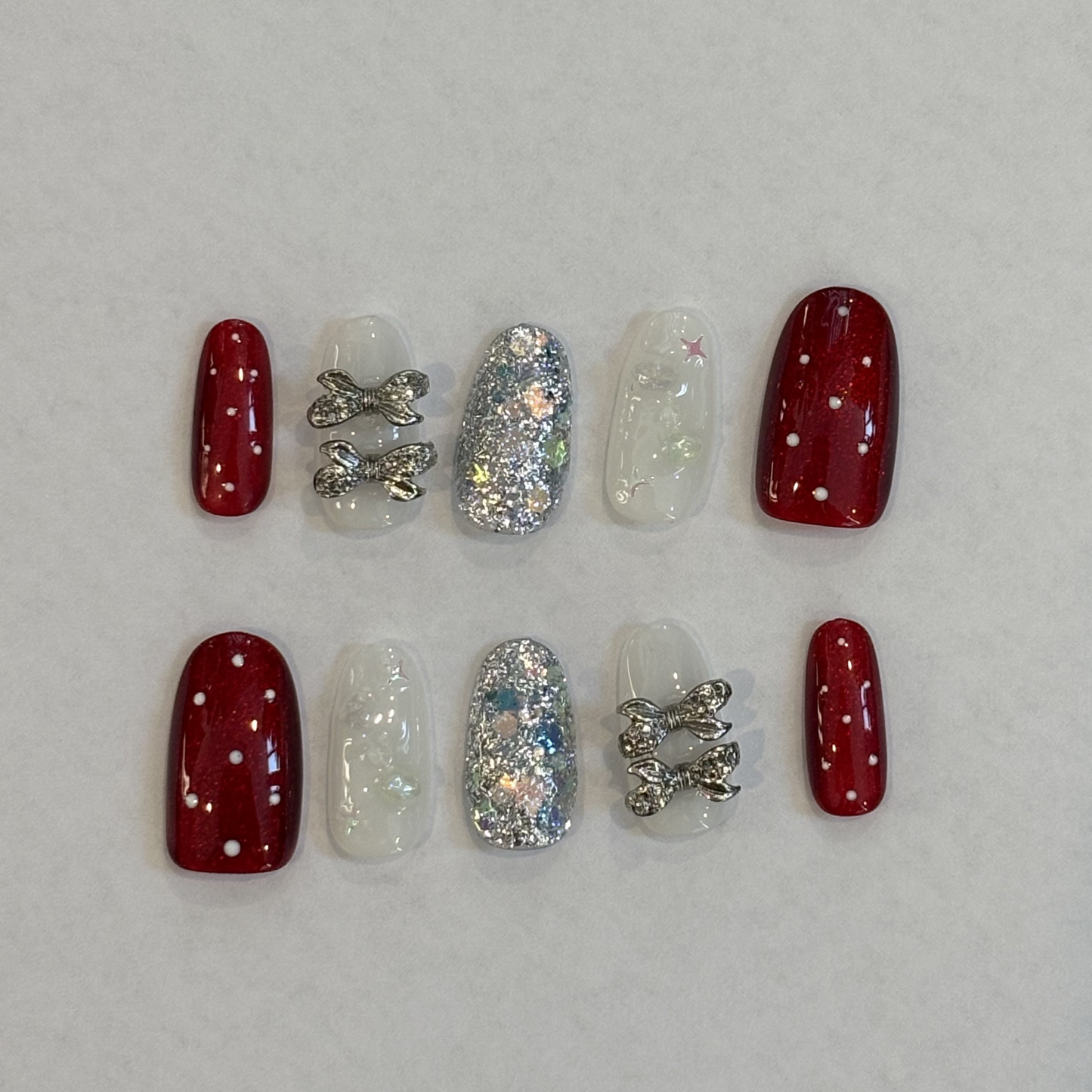 As seen on Jennie! Christmas Handmade Press On Nails