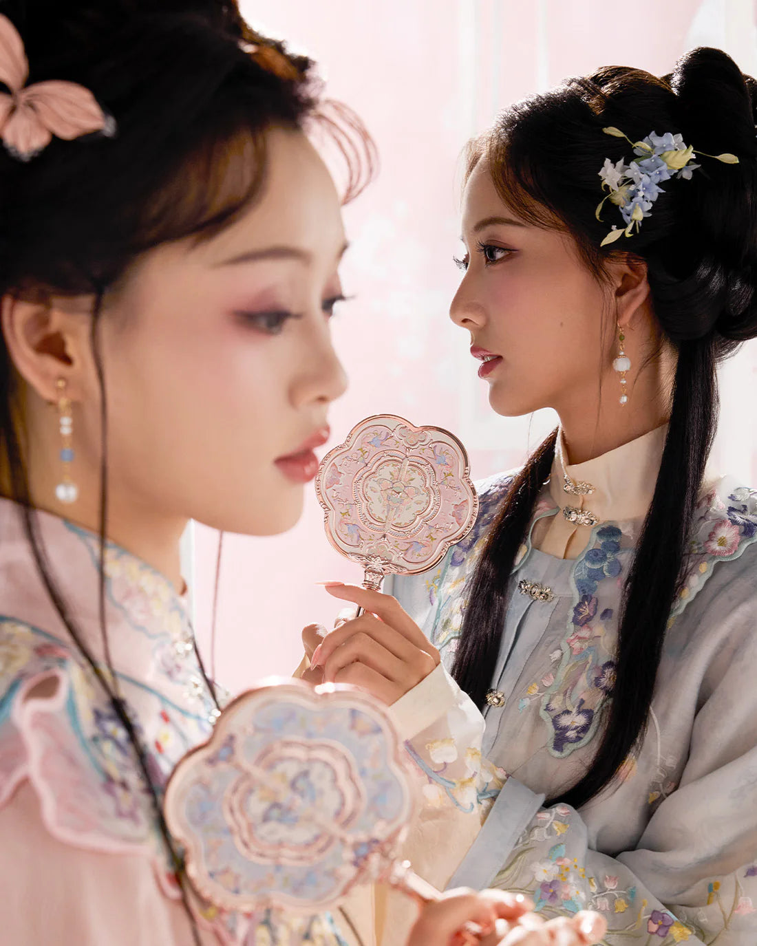 Butterfly Cloud Collar Collection Hand Mirror